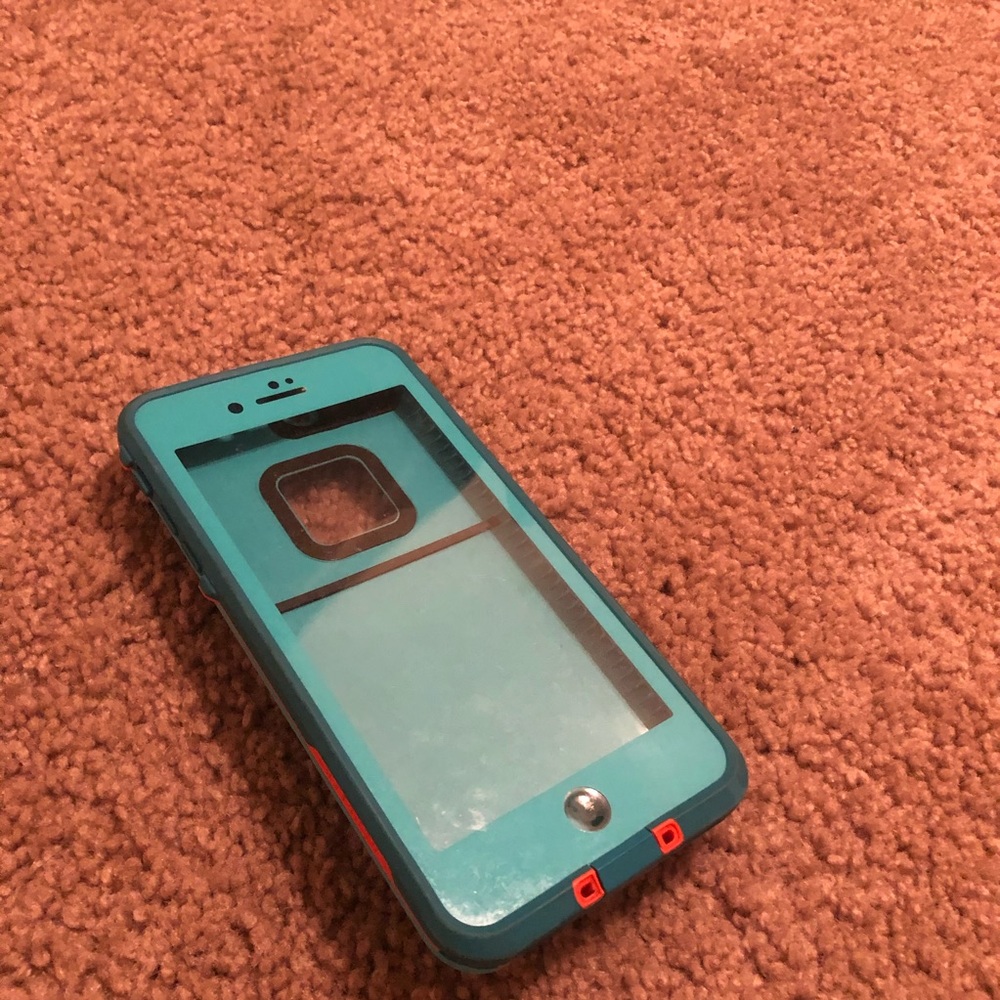Life proof case for iPhone 7+